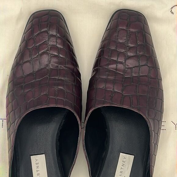 Stella McCartney Burgundy Faux Croc Embossed Leather Mules Size 38 / US 8 - Picture 5 of 14